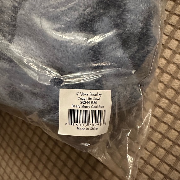 Vera Bradley Cowl NWT - Picture 4 of 5